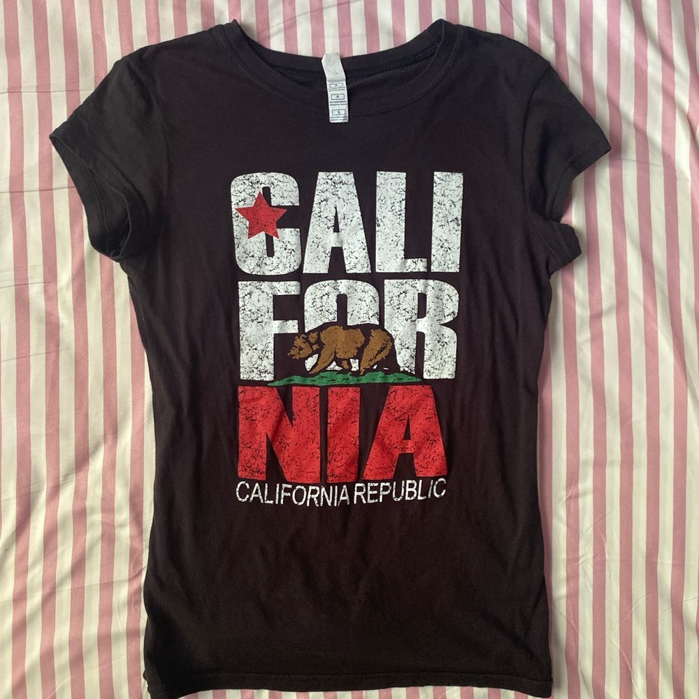 SOLD!! | California Republic Graphic Tee
